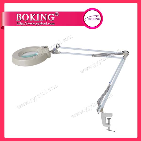 Daylight Fluorescent Magnifier